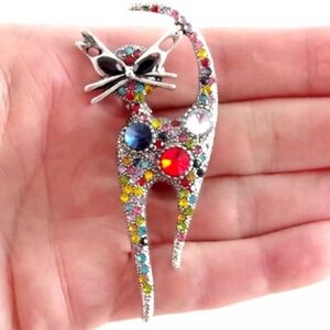 Vibrant Rhinestone Cat Brooch: A Multicolor Crystal Kitty Statement Piece New